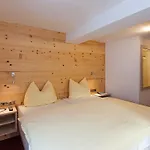 Haus Odo 3* Lech am Arlberg
